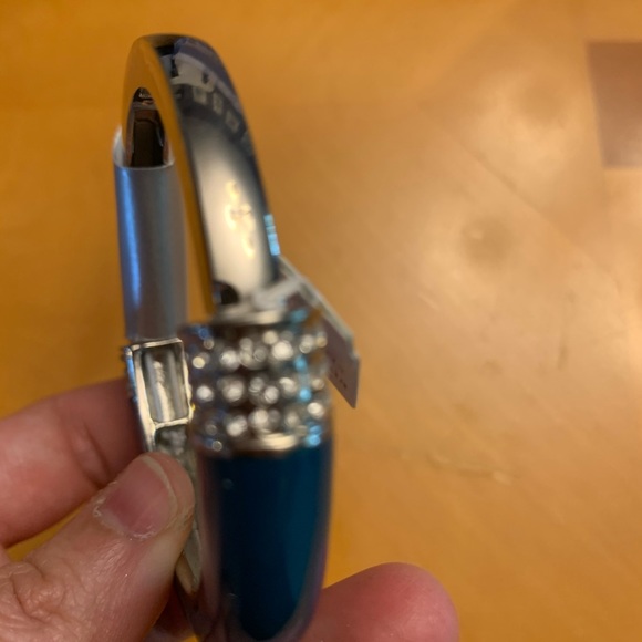 Lia Sophia teal n silver colored stretchy bangle - Picture 8 of 9